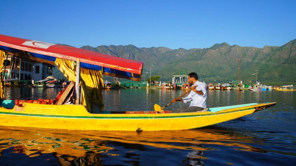 Hotel Golden Hopes Group Of Houseboats Srīnagar Exterior foto