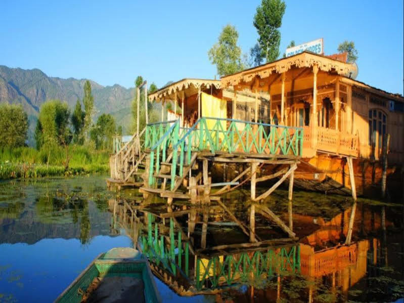 Hotel Golden Hopes Group Of Houseboats Srīnagar Exterior foto